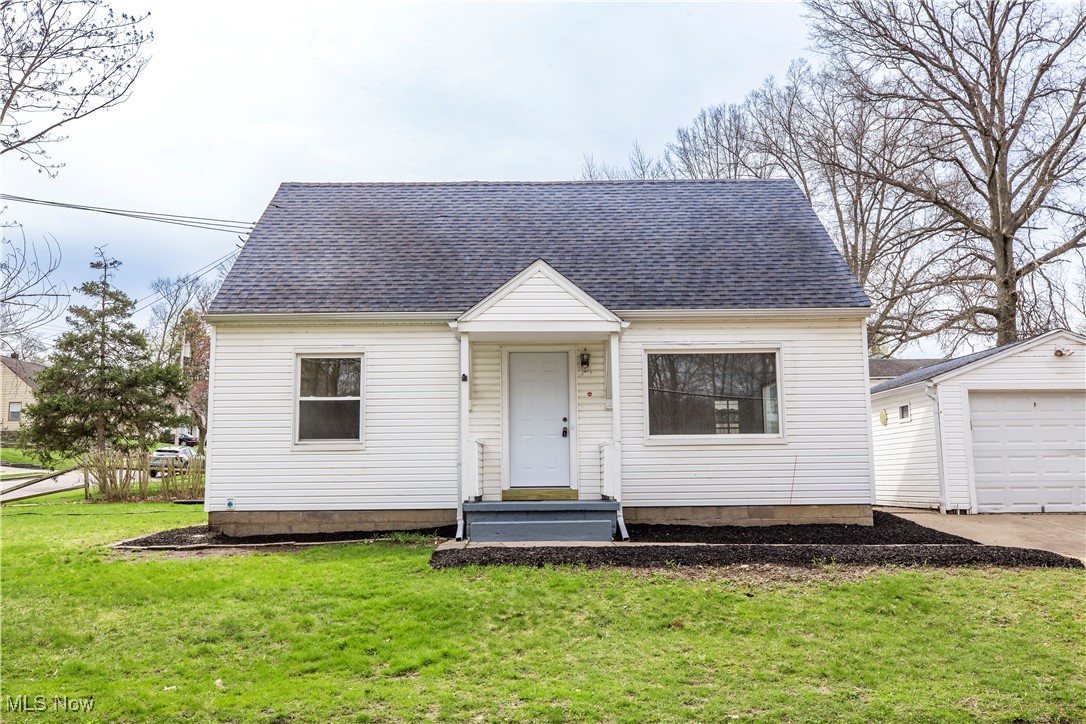 712 Morningview Avenue, Akron, Ohio image 1