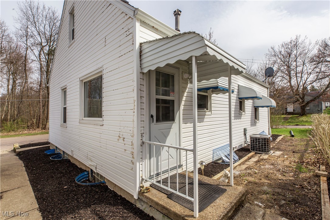 712 Morningview Avenue, Akron, Ohio image 32