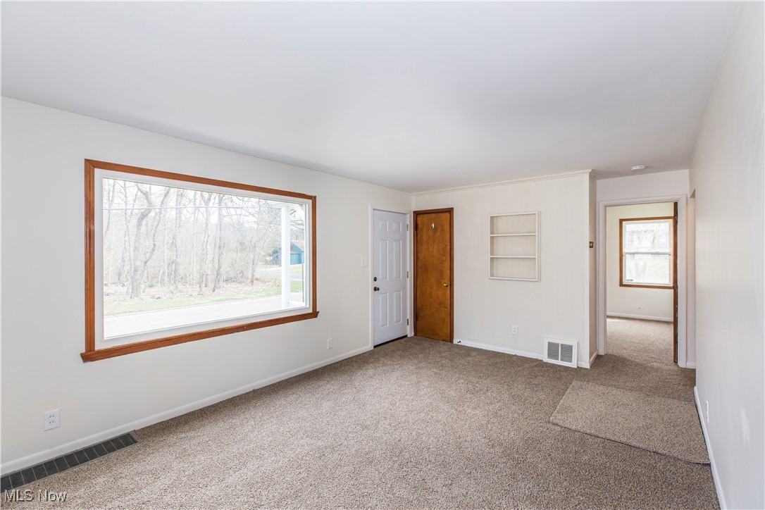 712 Morningview Avenue, Akron, Ohio image 7
