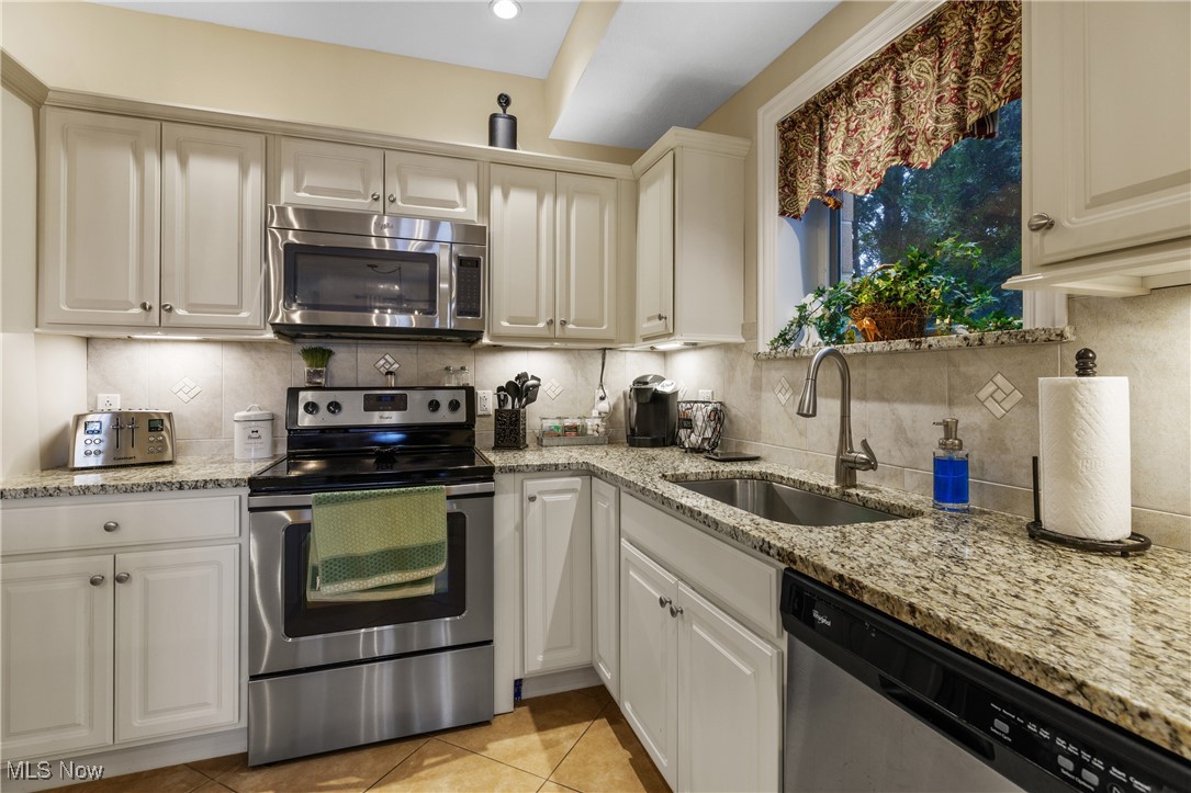 4699 Lake Road #101, Geneva, Ohio image 16