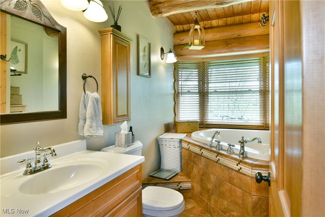 18102 Owen Road, Middlefield, Ohio image 19