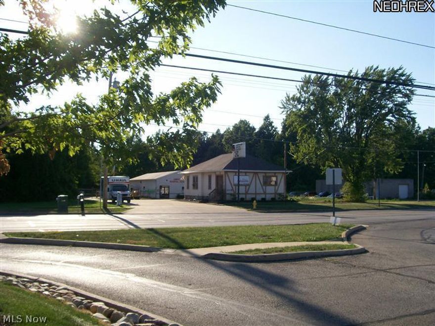 Great Location, right across from Walmart, shopping, restaurants, High Traffic , At this time  office 890 sq. ft.currently leased. Another 2280 sq ft. building behind  retail/warehouse, . Lots of possibilities. Call today for your private showing.