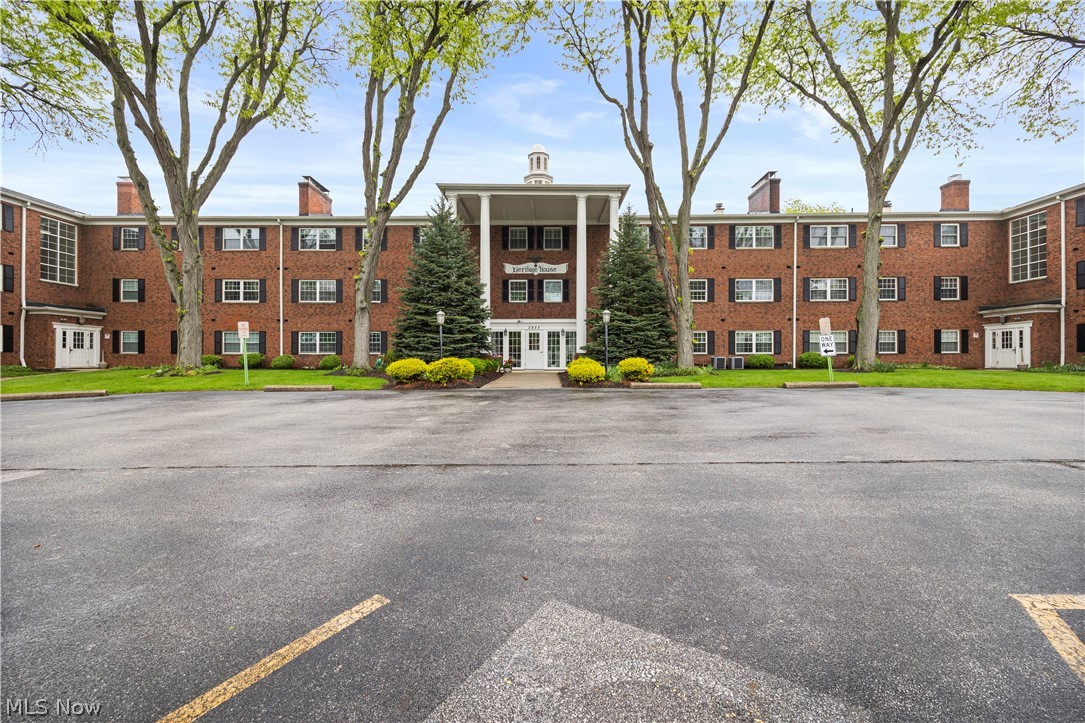 2885 Pease Drive 303