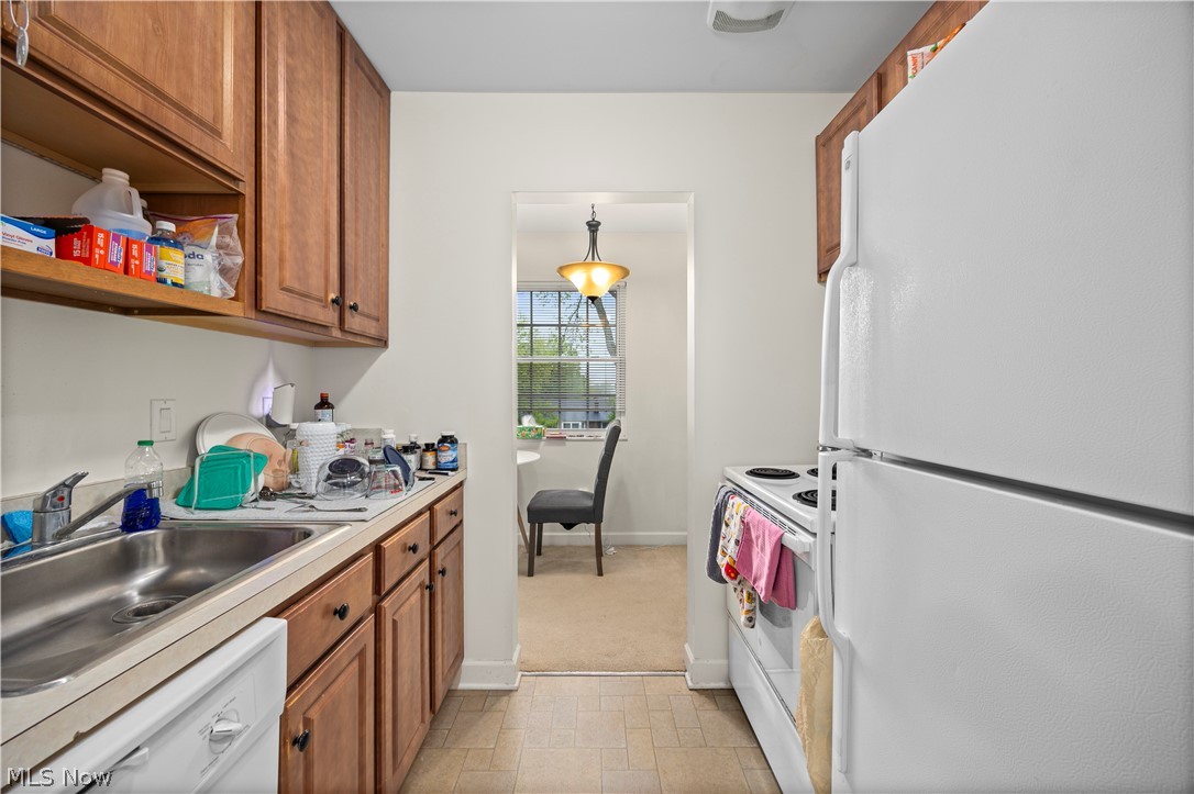 Heritage House Condo - Residential
