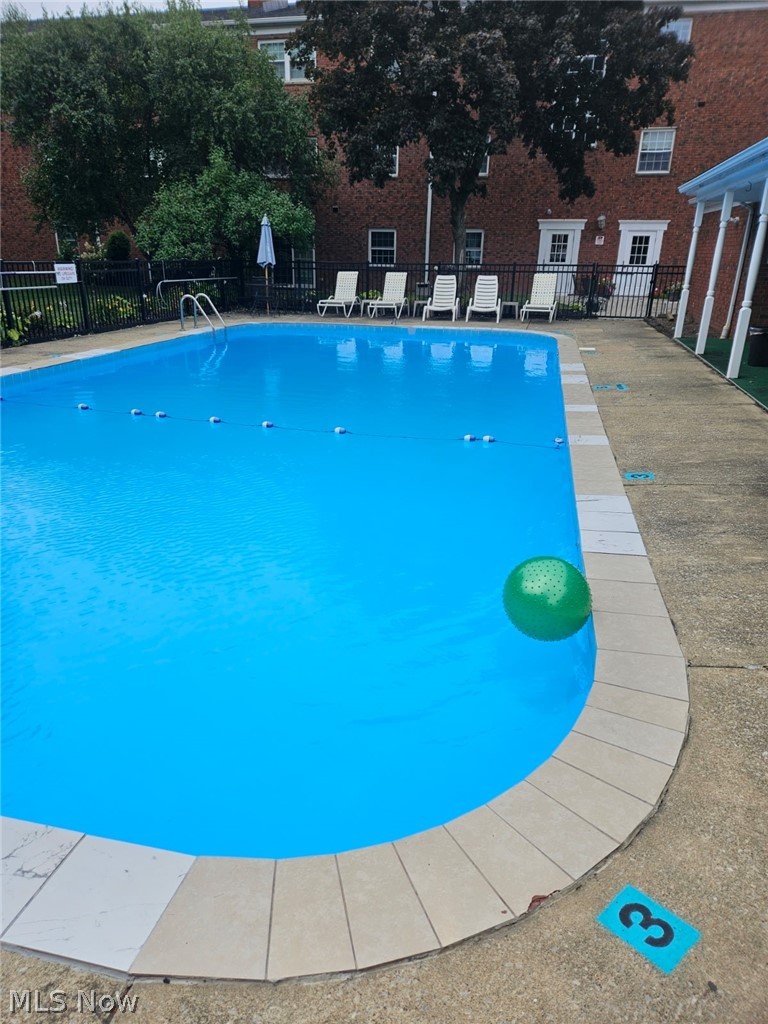Heritage House Condo - Residential