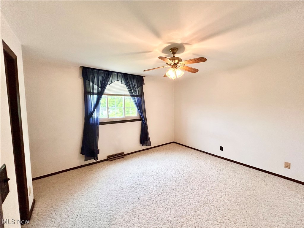 56400 Boyd Avenue, Bridgeport, Ohio image 10