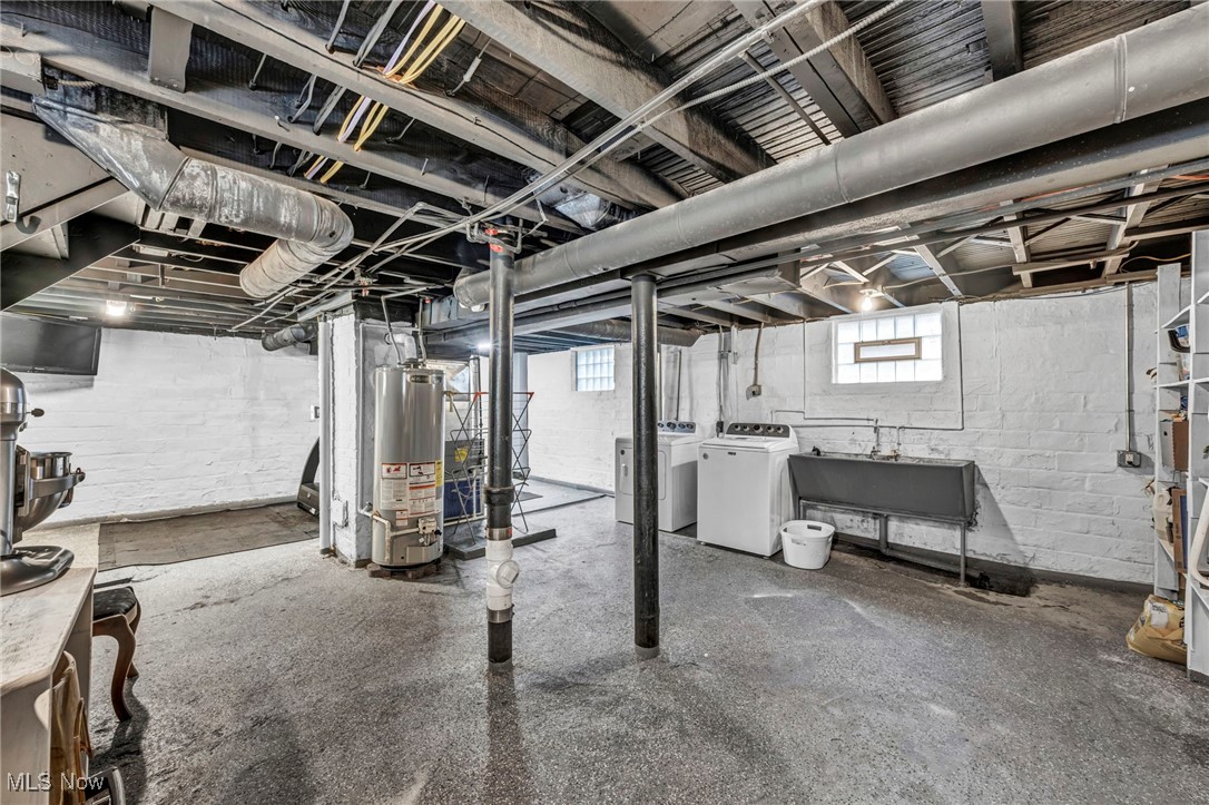 Cleveland, Ohio 44109, United States, 3 Bedrooms Bedrooms, ,1 BathroomBathrooms,Residential,Active,232910