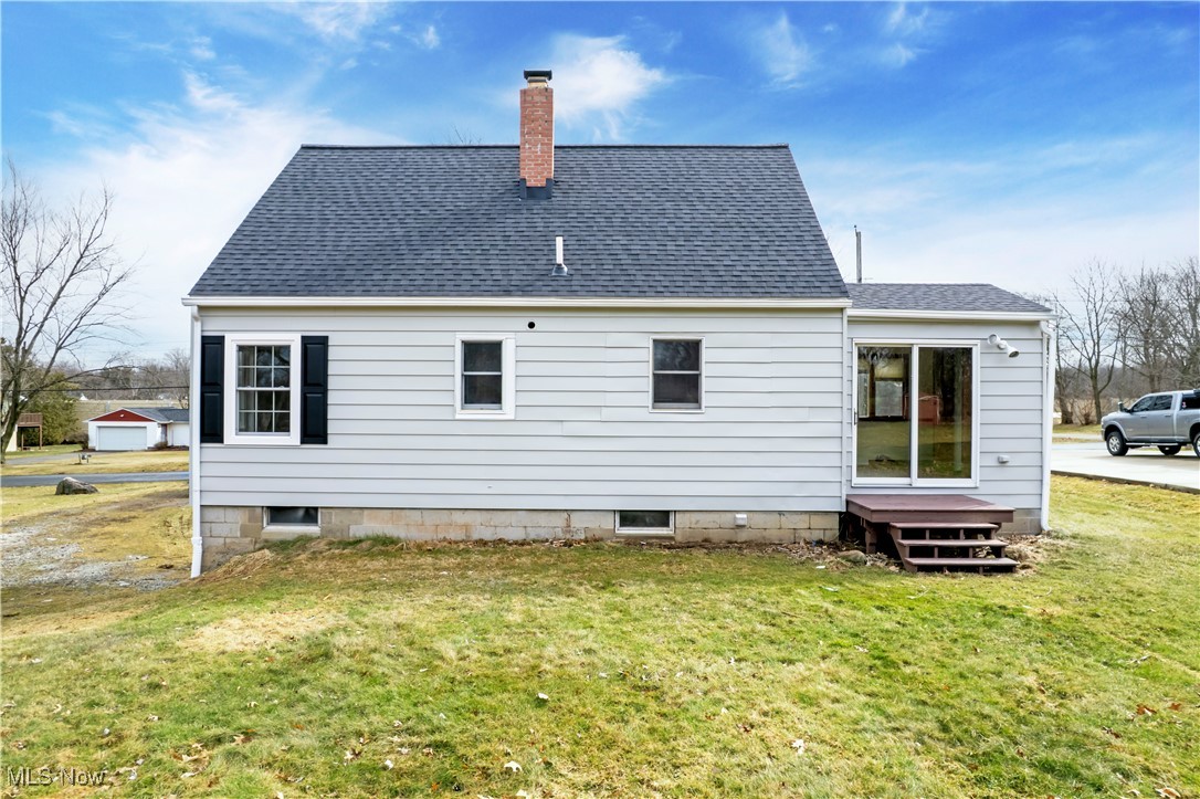 2088 Darnell Drive, Akron, Ohio image 3