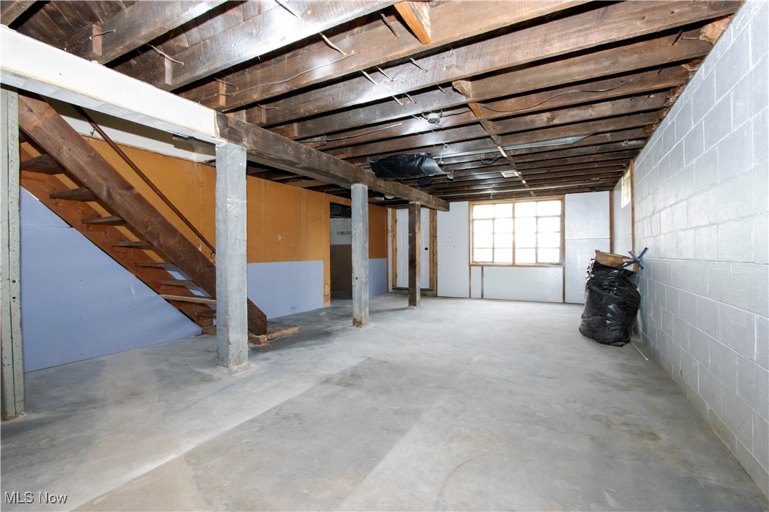 2088 Darnell Drive, Akron, Ohio image 22