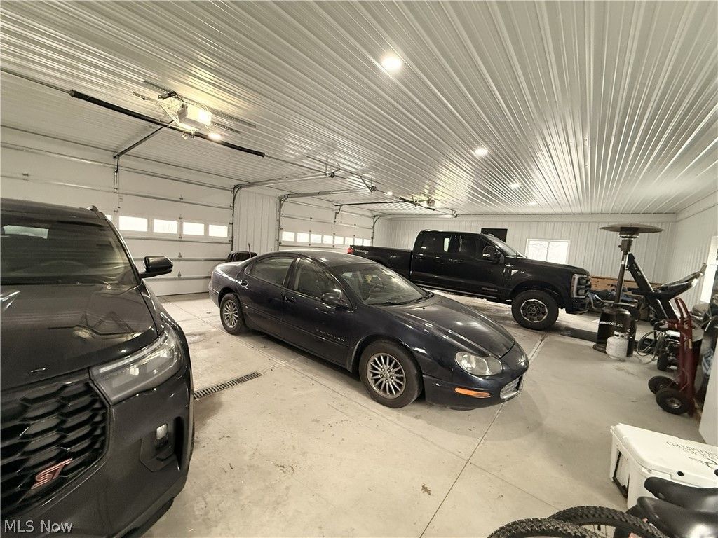 Photo of 7184 State Route 43, Bergholz, OH 43908 (MLS # 5187290)