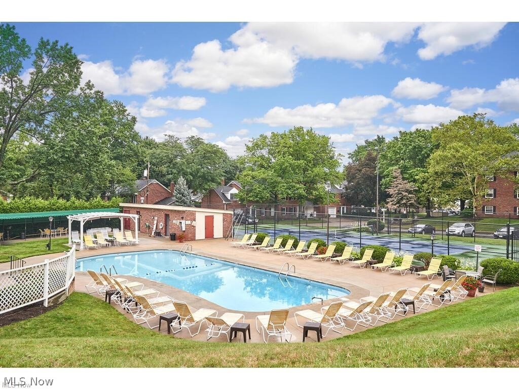 Georgetown Condo - Residential