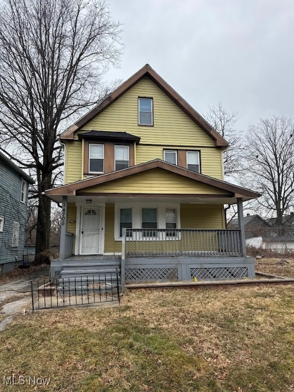 This 5 bed, 2 bath property is a prime candidate for updates and rental income. A smart addition to any investor's portfolio- bring your vision and unlock it's full potential. Please review broker remarks.