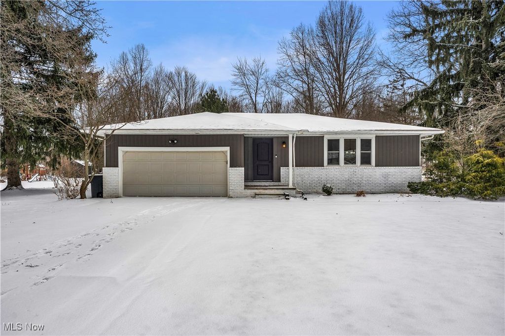 Photo of 2911 Lydia Drive, Broadview Heights, OH 44147 (MLS # 5178898)