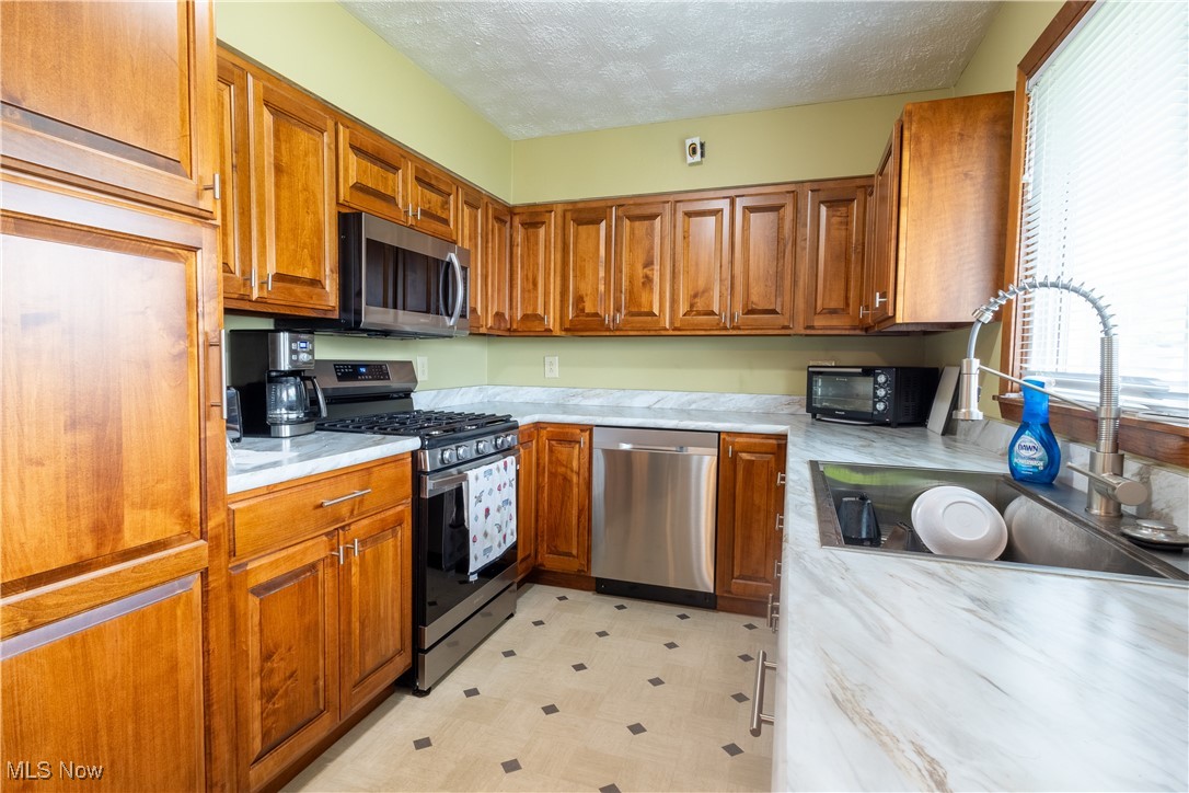131 Riverview Drive, Marietta, Ohio image 11