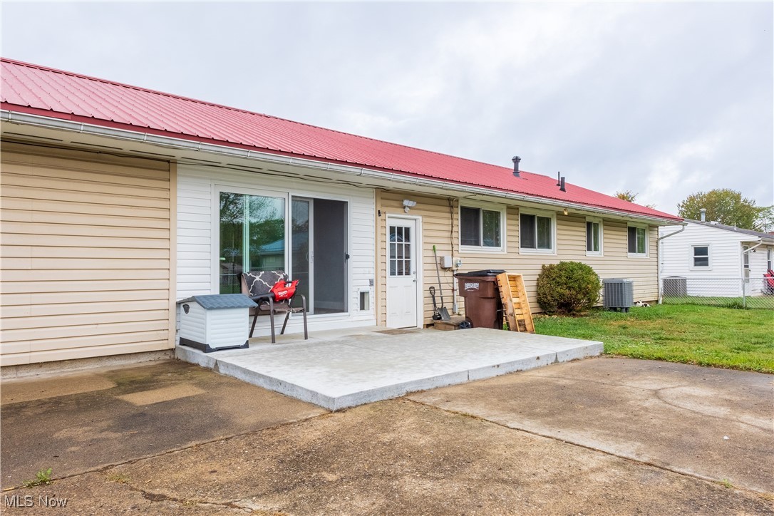131 Riverview Drive, Marietta, Ohio image 5