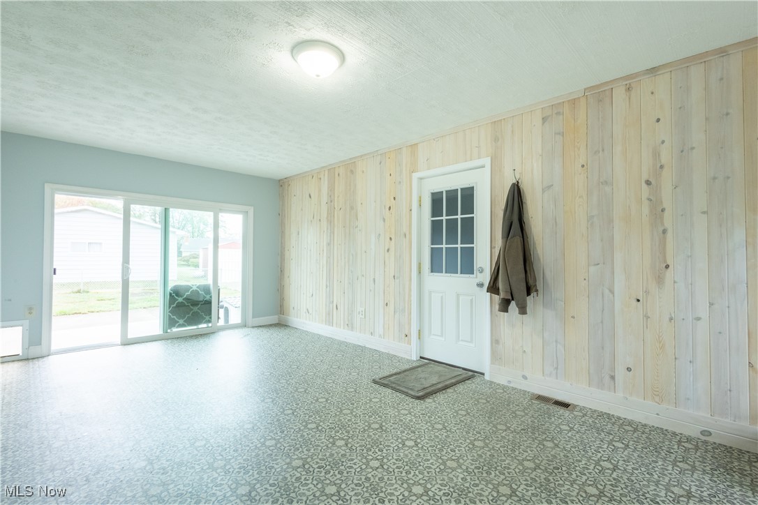 131 Riverview Drive, Marietta, Ohio image 17