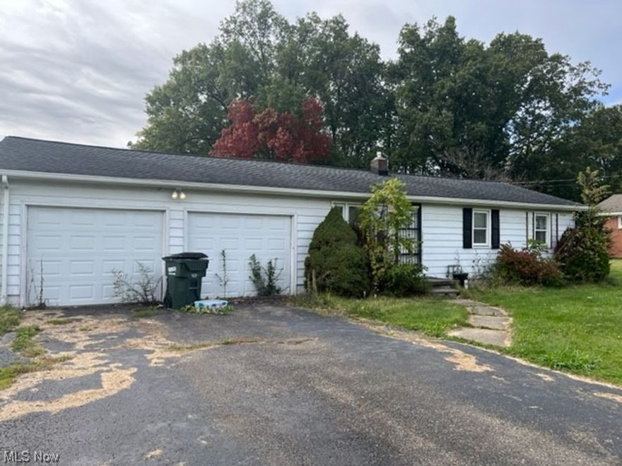 Ranch style 3 bedrooms, 1 full bath, living room, eat-in kitchen, basement, two car garage, beautiful yard and location. Estate sale. Seller (exe) still cleaning out. MANY POSSIBILITES, NEEDS COSMETICS AND A BASEMENT WALL REPAIRED OR REPLACED
