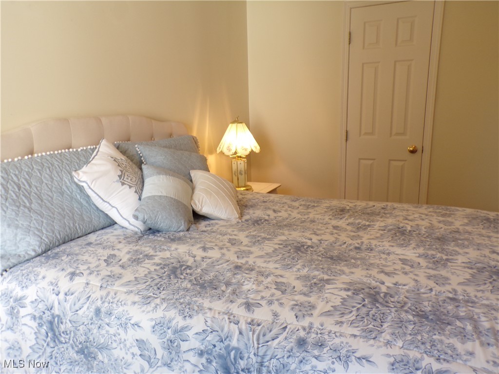 Woodbury Condo - Residential