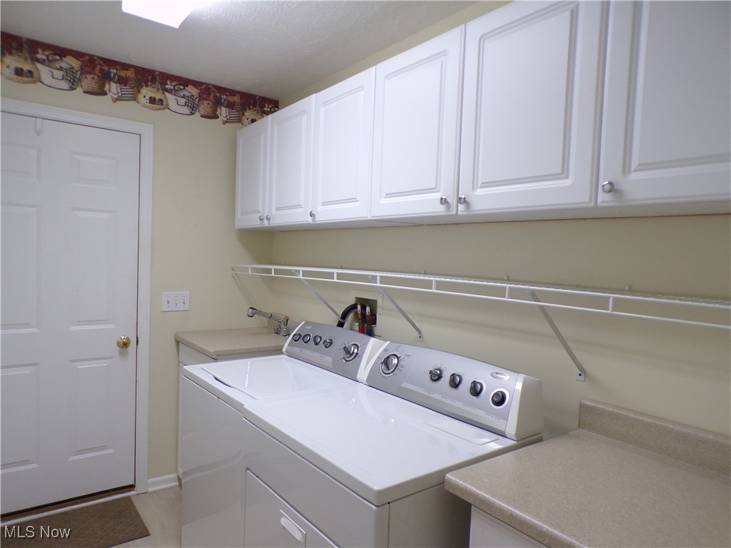 Woodbury Condo - Residential