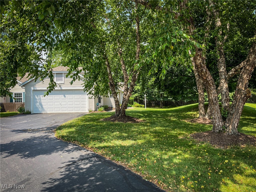 3775 Woodbury Oval