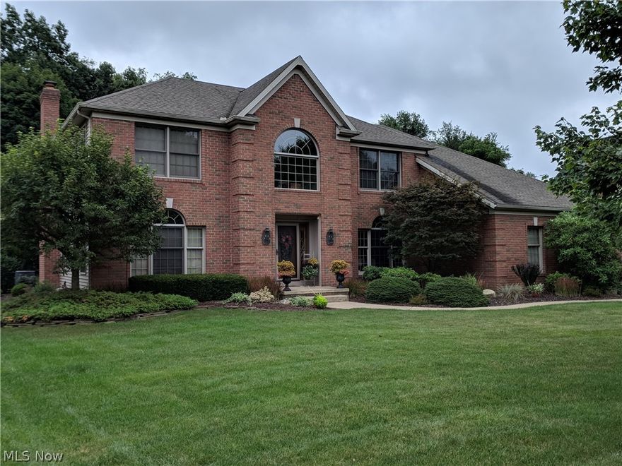 UNBELIEVABLE OPPORTUNITY!!  A NOBLES POND PROPERTY AT AN UNBEATABLE PRICE!  The house offers elegance & comfort, located near shopping, restaurants and parks.  A ton of new updates to enjoy, such as new furnace/AC unit (2015), newer roof (2005) with 30 yrs. shingles, dual 40 gallon hot water heaters (2007), added attic insulation (2011), and new sump pump controllers (2018).  A large, flat and PRIVATE back yard, perfect for relaxing and/or gardening in the extensive perennial beds.  Access to walking path around Nobles Pond.  This one is priced to move so act fast and schedule your private showing today!