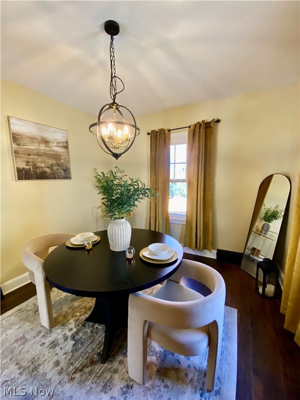 Photo of 1726 Midland Ave, Youngstown, OH 44509 (MLS # 5200615)