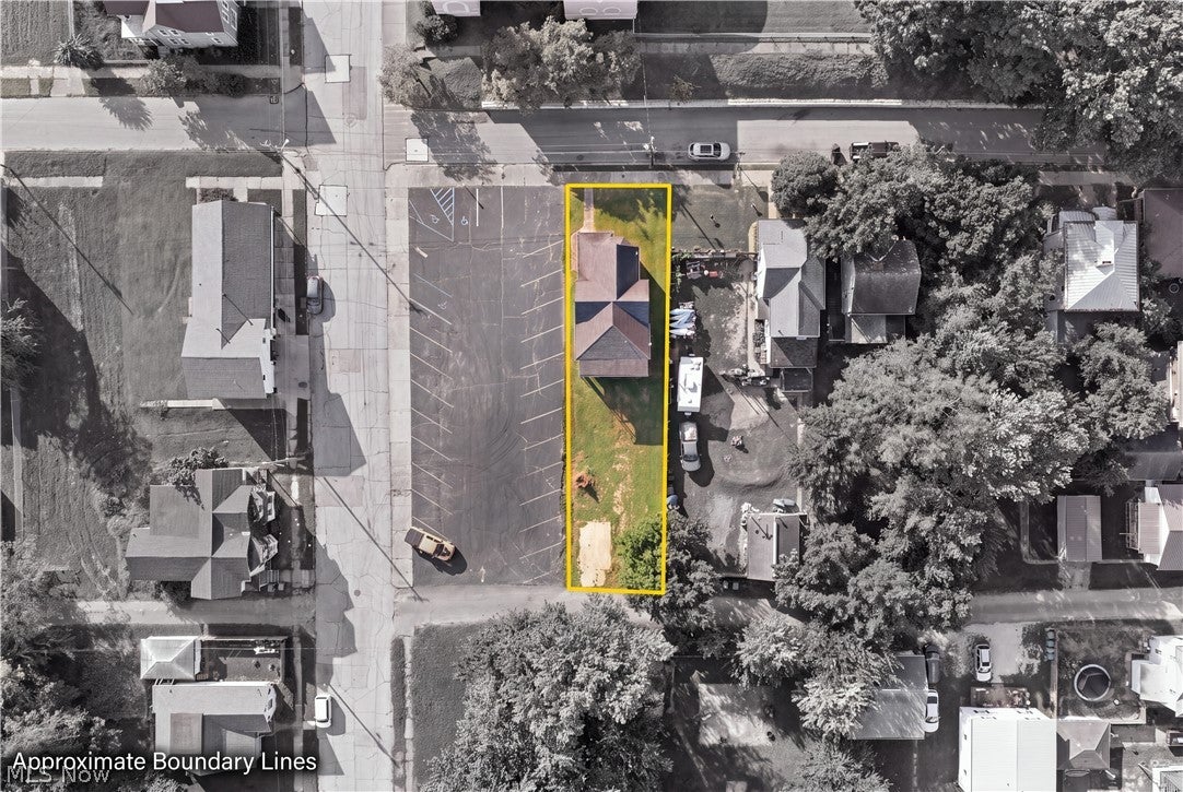 1104 Williams Street - Photo 2