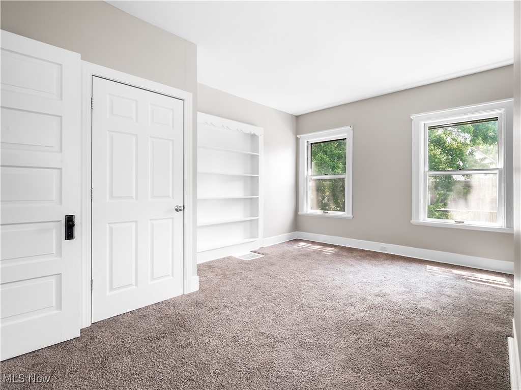 Waterbury - Residential Income