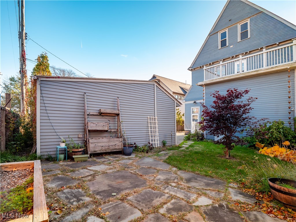 Waterbury - Residential Income