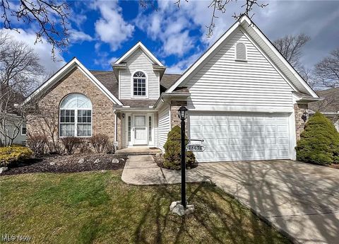 18676 N Winding Oak Drive Middleburg Heights OH 44130