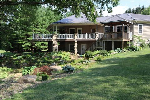 Homes For Sale - 7509 Girdle Road<br/> West Farmington, OH 44491