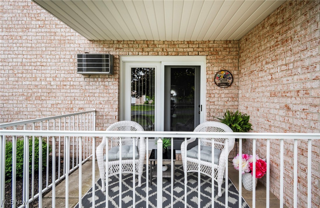 865 Auburn Hills Drive #1, Youngstown, Ohio image 7