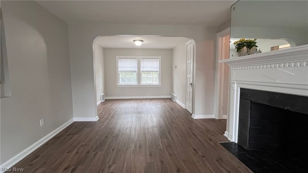 Photo of 3397 Westbury Road, Shaker Heights, OH 44120 (MLS # 5201452)