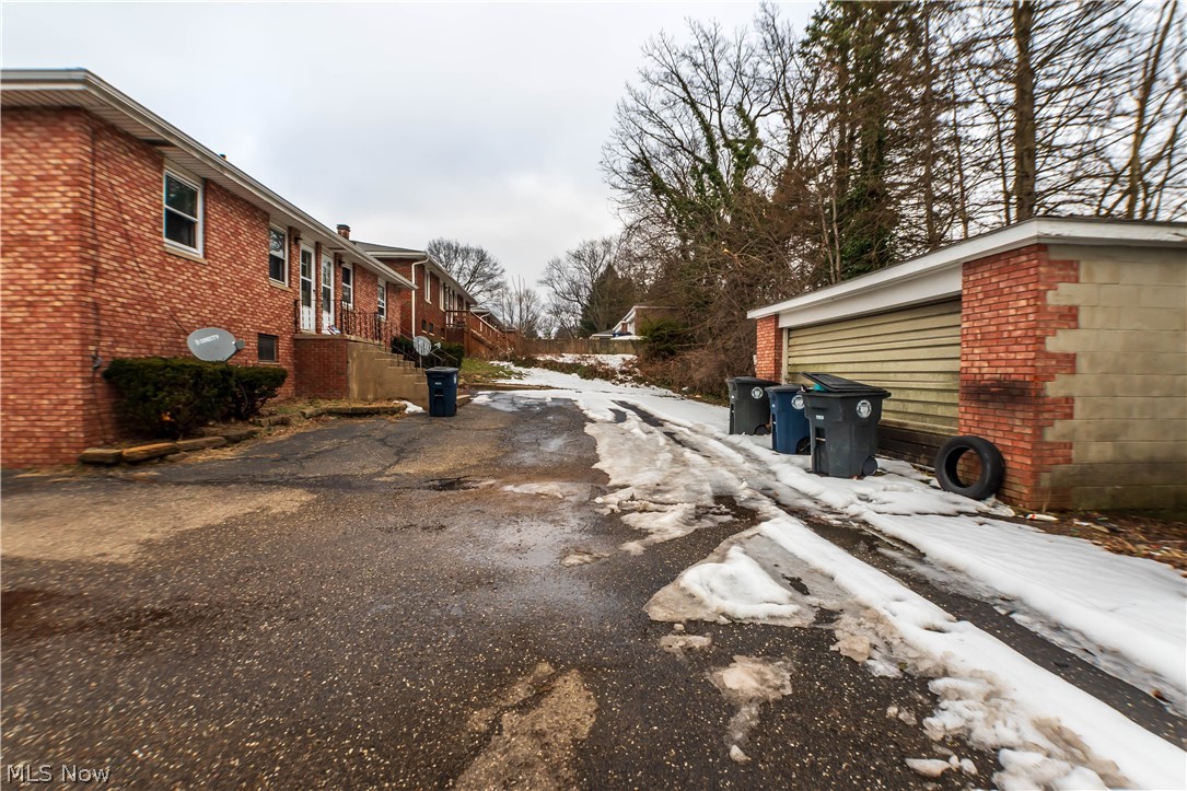 Summit Hill - Residential Income