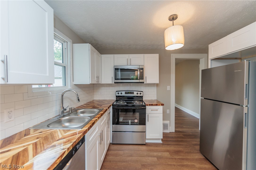 Frisbie Berwald Companys Resu - Residential