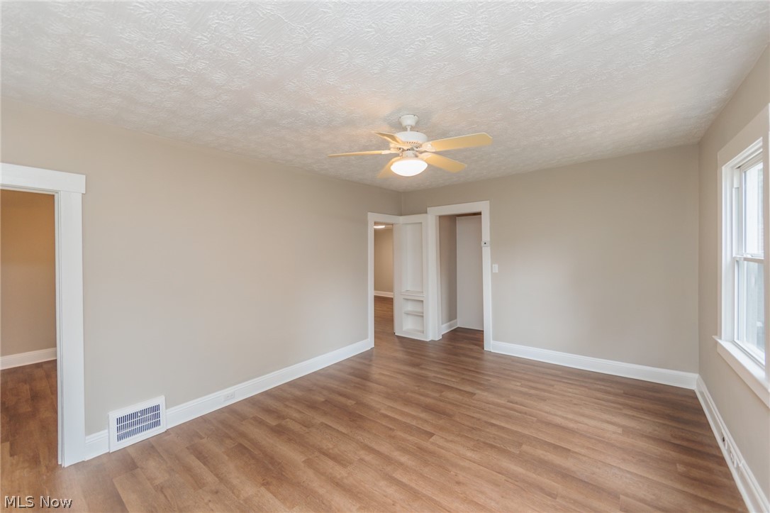 Frisbie Berwald Companys Resu - Residential