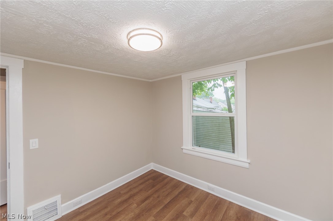 Frisbie Berwald Companys Resu - Residential