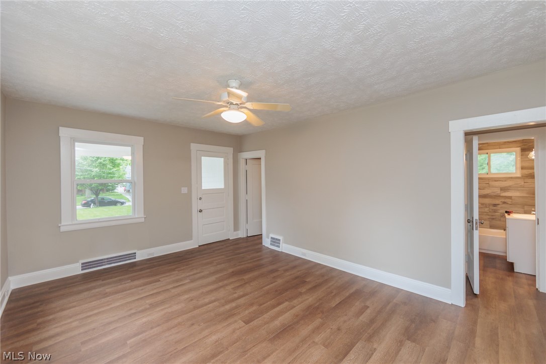 Frisbie Berwald Companys Resu - Residential