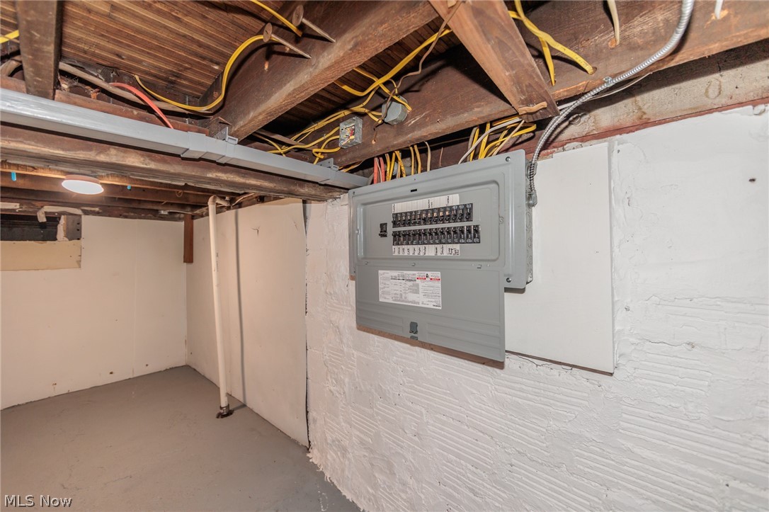 Frisbie Berwald Companys Resu - Residential