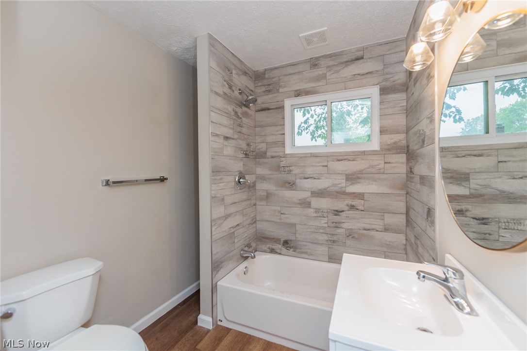 Frisbie Berwald Companys Resu - Residential