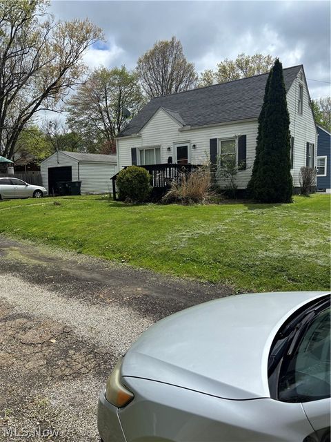 Homes For Sale - 1345 Hartford Avenue<br/> Summit County, Akron, OH 44320
