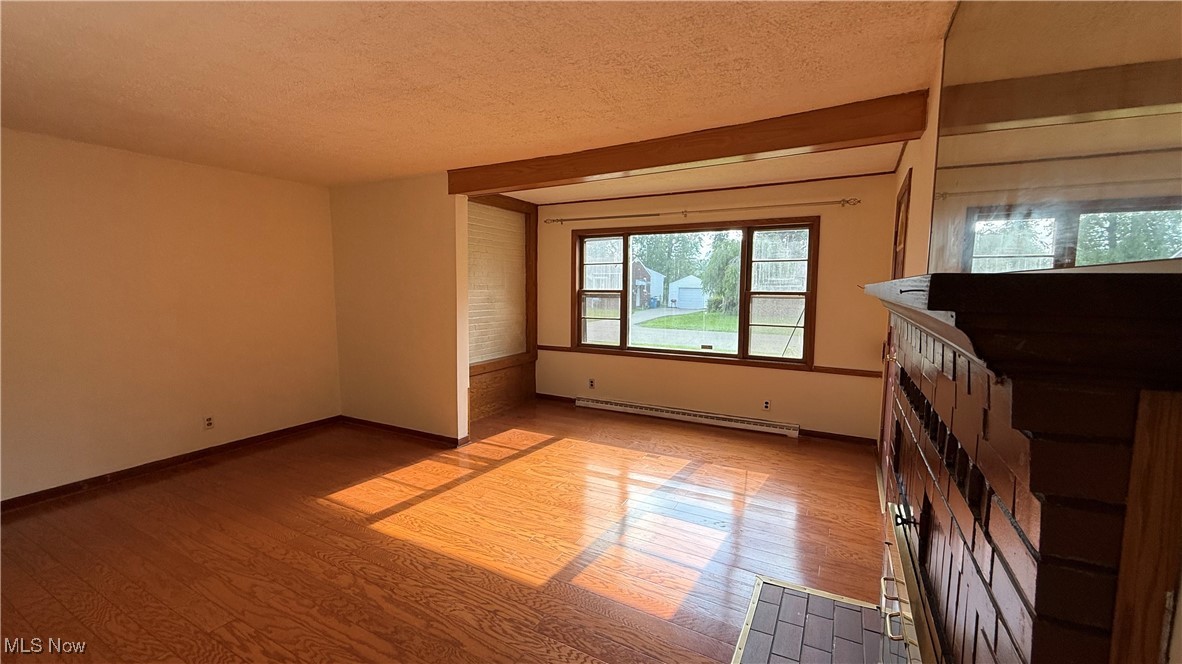 Liberty, Ohio 44505, United States, 4 Bedrooms Bedrooms, ,2 BathroomsBathrooms,Residential,Contingent,162116