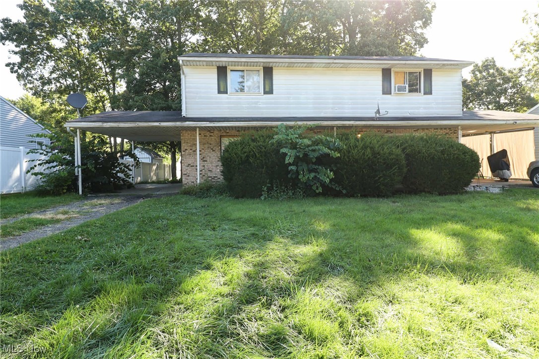 Great Investment Opportunity! This side-by-side duplex offers 1,920 sq. ft. of living space with 4 total bedrooms and 2 full baths. Each unit includes spacious layouts, central heating, a full unfinished basement for storage or expansion potential, and a welcoming open front porch. The property sits on a 0.25-acre lot with well water, septic, and a carport.
With both units rented, the property has the potential to generate $24,000+ annually in gross rental income, making it an excellent choice for investors.
Built in 1970, this solid frame/masonry duplex sits on a high lot with 80 ft. frontage and 135 ft. depth. Whether you’re looking to expand your rental portfolio or live in one side while renting the other, this property is a strong investment with immediate cash flow potential.