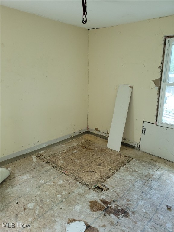2913 Warren Drive, Uniontown, Ohio image 14