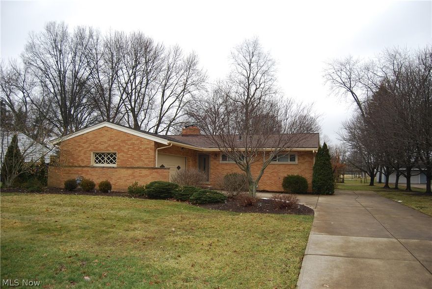 Charming ranch with large yard is ready to move in!! Tons of updates include the beautiful galley style kitchen with white cabinets, granite counter tops, tile back splash and updated lighting is sure to please! Great floor plan throughout makes this charmer the right choice! 3bedrooms include a Master with updated master suite bathroom w/tiled shower. A second bathroom has updated vanity and jetted tub. Amazing vaulted living room has beam ceiling, 3 large windows and beautiful stone, wood burning fireplace that makes this room cozy yet functional for a great gathering space to have friends over or relax with family! The lower level has a finished family room with fireplace, Laundry room with washer/dryer, workroom area with a large work bench useful for all kinds of projects, a handymans's dream!! This home has been meticulously maintained!! Updates also include new roof (2017), furnace/AC (2016) and hot water heater(2017)

Step to the Large Trex Deck patio to a great view of the w