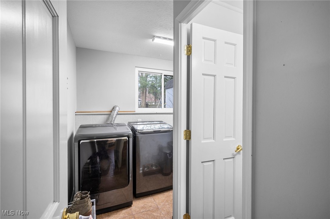 5219 Berkshire Drive, North Olmsted, Ohio image 26
