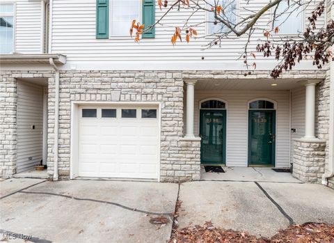 3194 Richmond Road Beachwood OH 44122