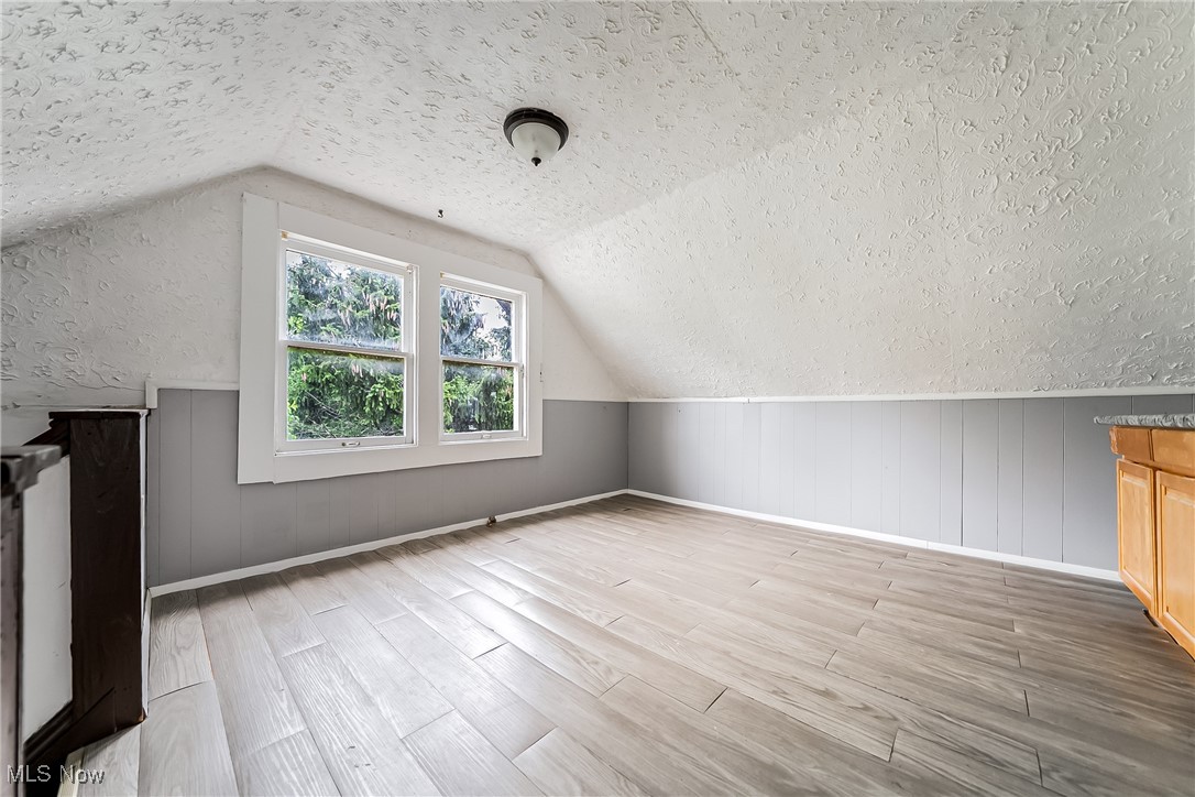 Lake Shore Blvd Sub/J Lar - Residential Income