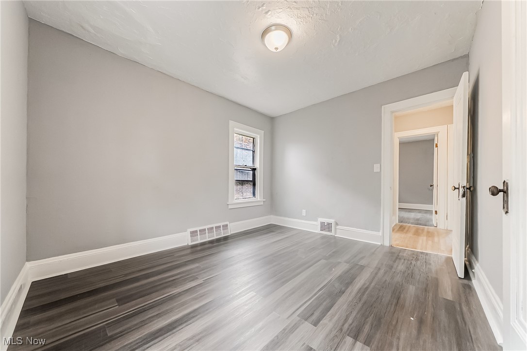 Lake Shore Blvd Sub/J Lar - Residential Income