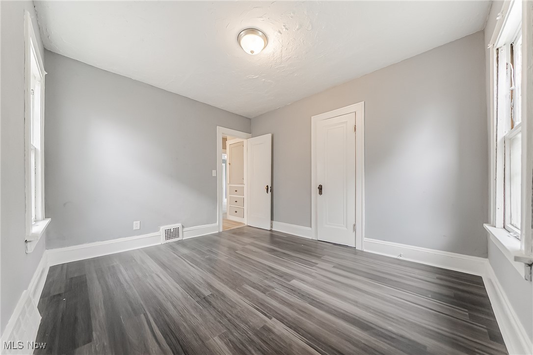 Lake Shore Blvd Sub/J Lar - Residential Income